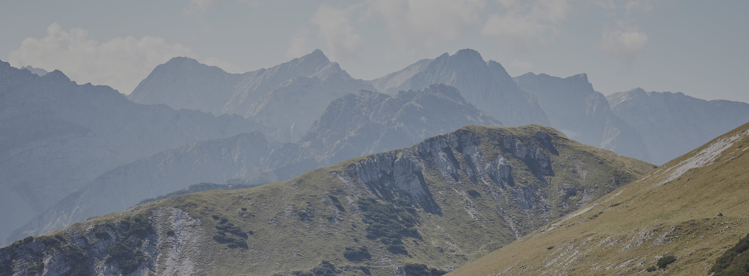 Ausblick auf die Berge in den Alpen